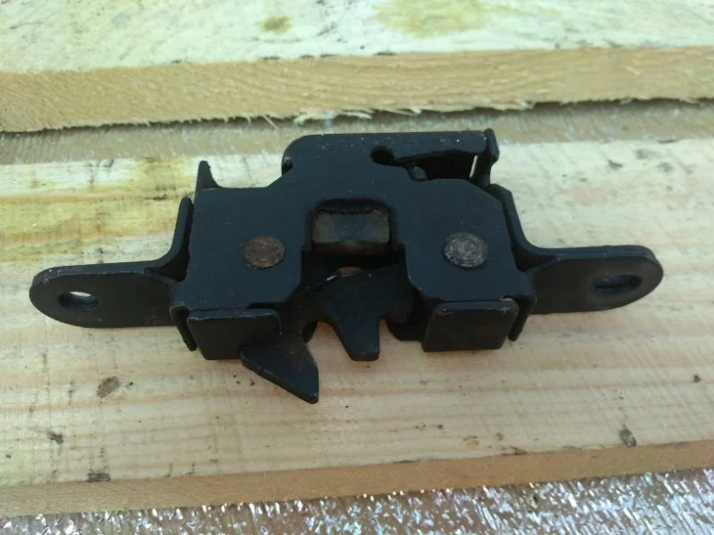 Замок капота RENAULT FLUENCE 2009-2018 656010010R L30R K4M 838