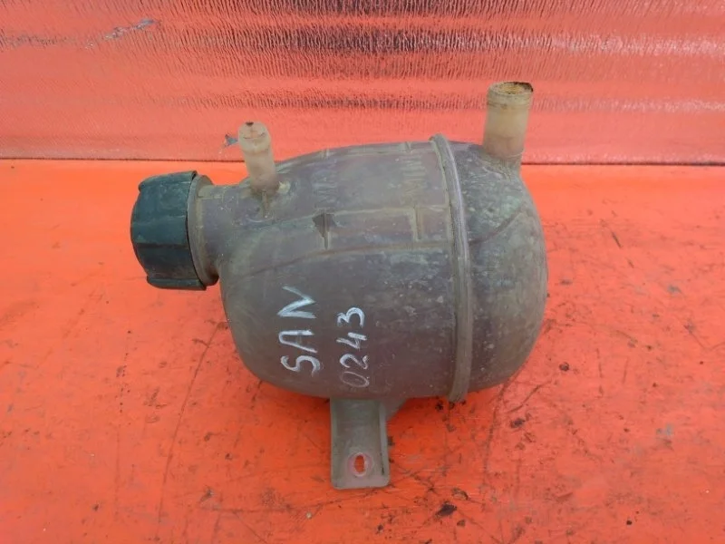 Бачок расширительный RENAULT SANDERO 2009-2014 7700805032 BS11 K7M 710