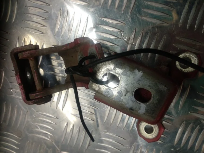 Петли двери комплект RENAULT FLUENCE 2010 804000011R L30R K4M 838, передние