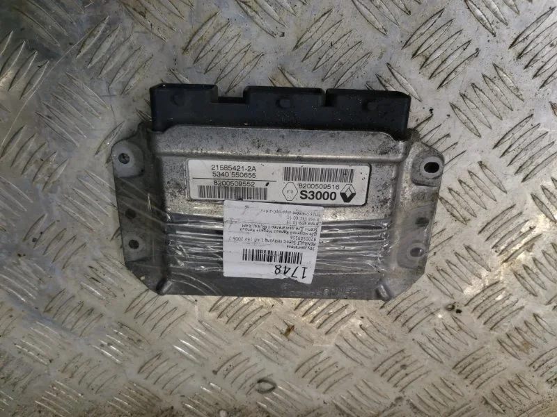 Блок управления двигателем RENAULT MEGANE 2003-2008 8200509516 1.6 К4М