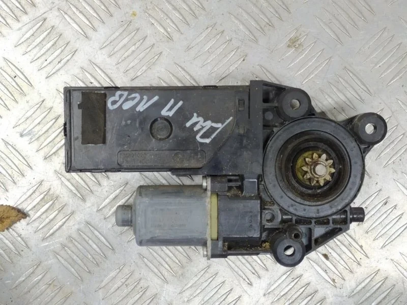 Моторчик стеклоподъемника RENAULT FLUENCE 2010–2015 807310699R, передний левый