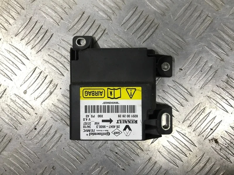 Блок управления AIR BAG RENAULT SANDERO 2008-2014 8201002828