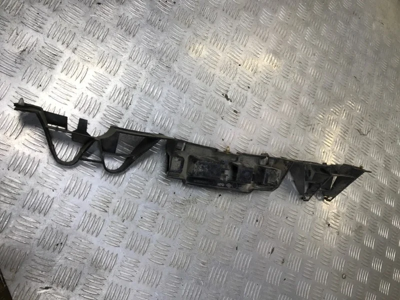Кронштейн заднего бампера RENAULT MEGANE 2003-2008 8200146040, задний