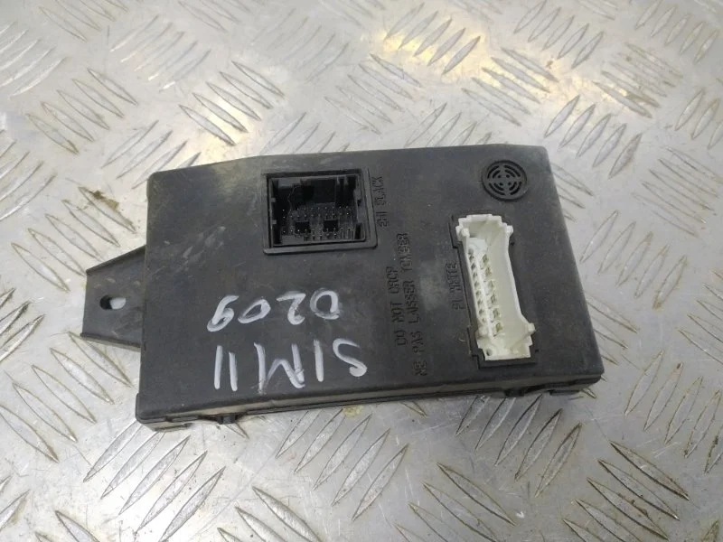 Блок комфорта RENAULT SYMBOL 2008-2012 8201013753