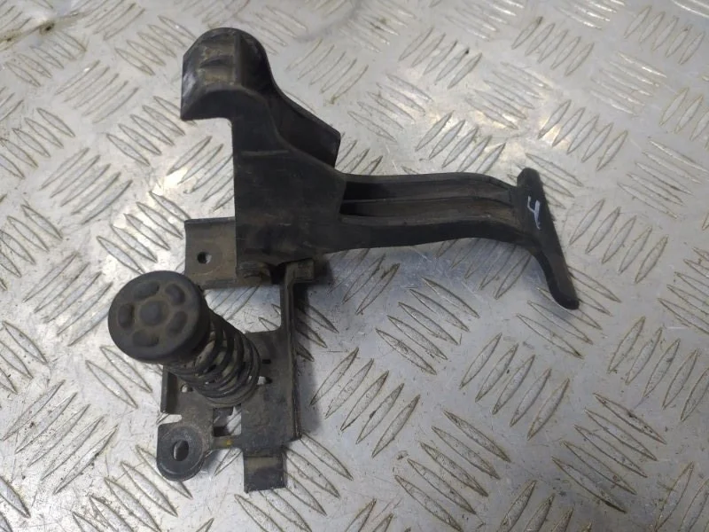 Крючок капота RENAULT FLUENCE 2010–2015 656030009R