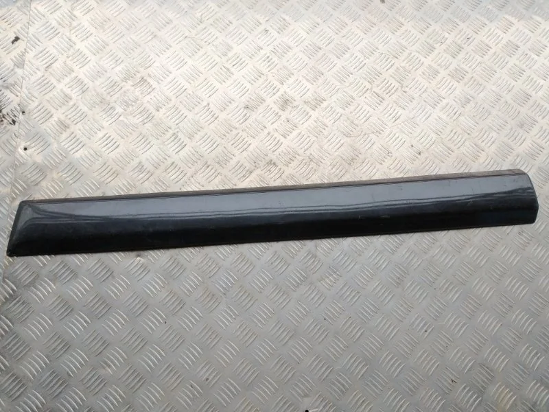 Молдинг Двери RENAULT SANDERO 2007-2014 8200735139, передний правый