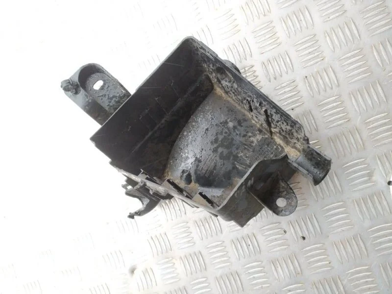 Корпус блока предохранителей RENAULT LOGAN 2004-2009 8200738816