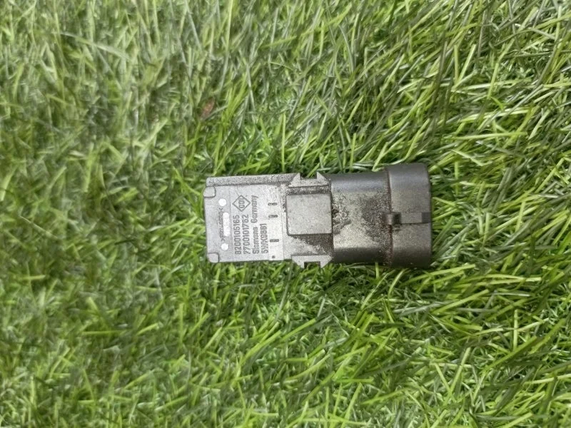 Датчик абсолютного давления RENAULT FLUENCE 2003-2008 8200105165 K4M