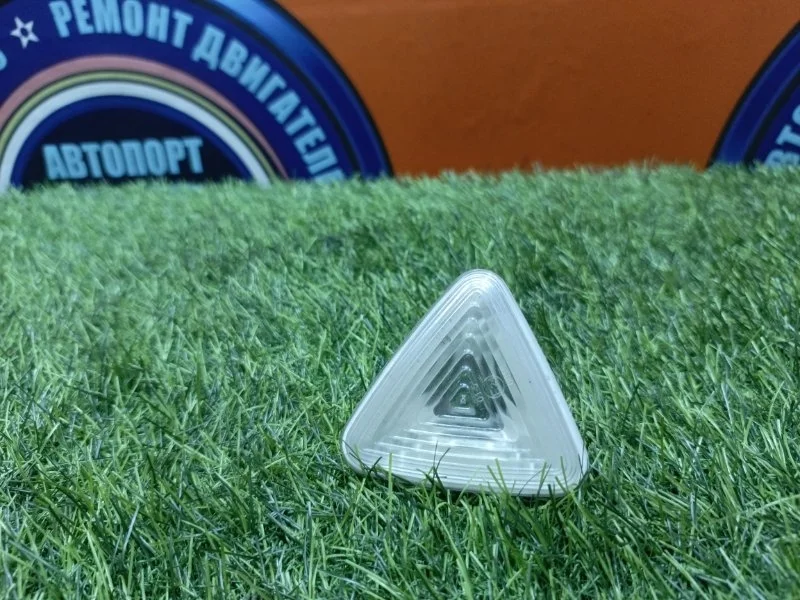 Повторитель в крыло RENAULT KANGOO 8200439492