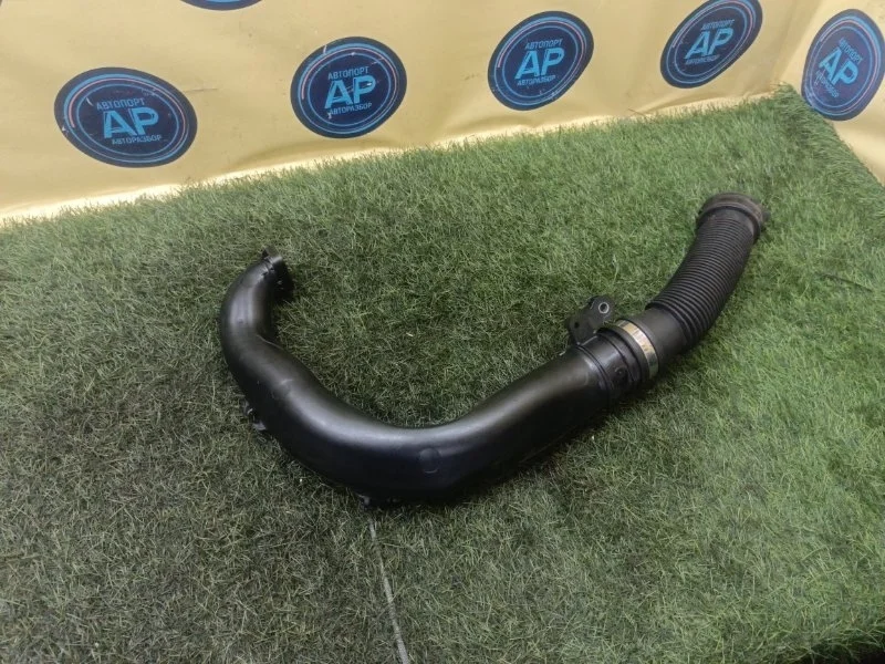 Патрубок впускной системы RENAULT MEGANE 8200645723