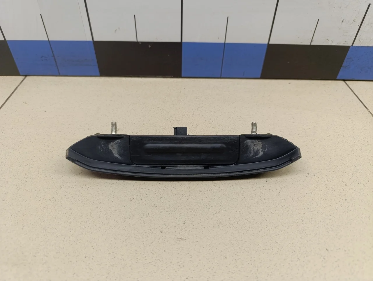 Ручка двери багажника наружная Corsa D 2006-2015