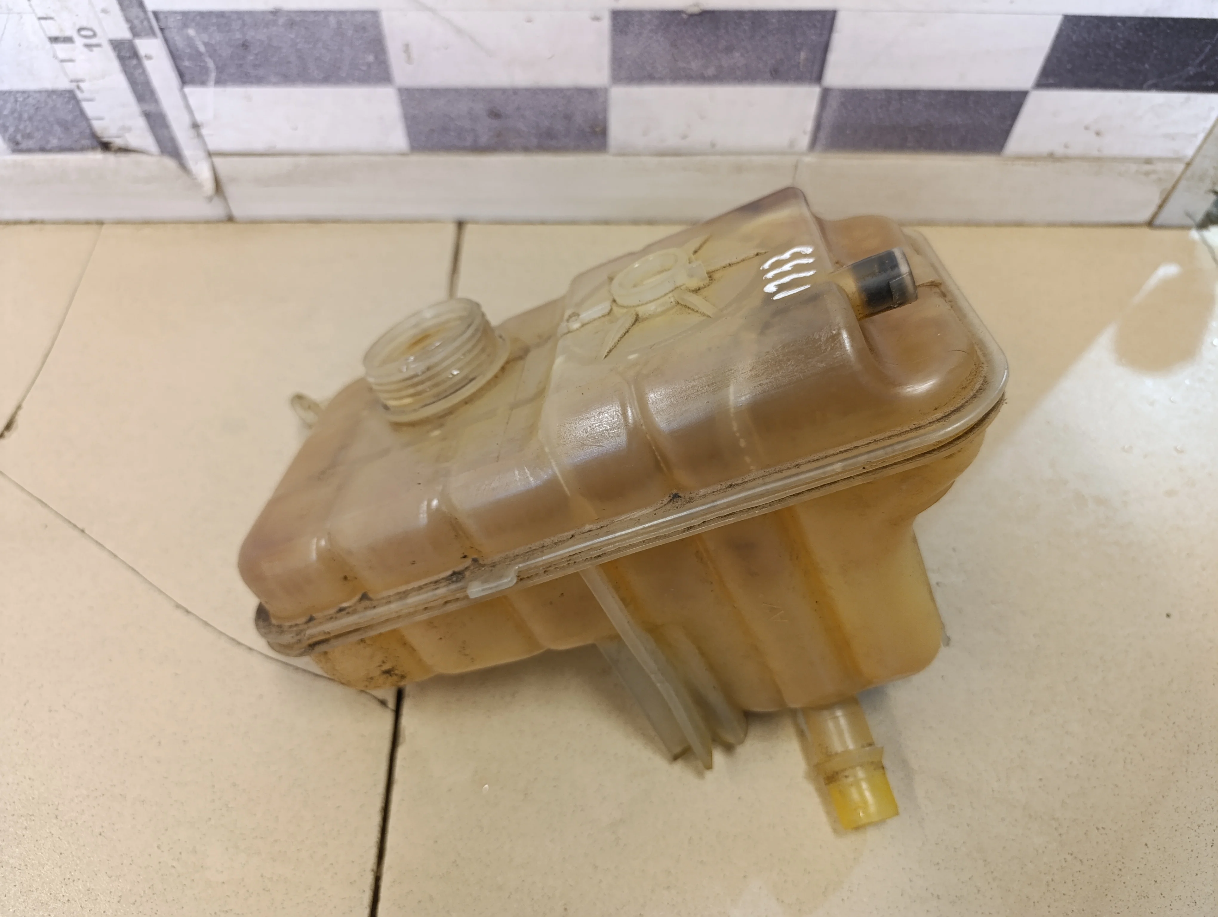 Бачок расширительный 407 2004-2010