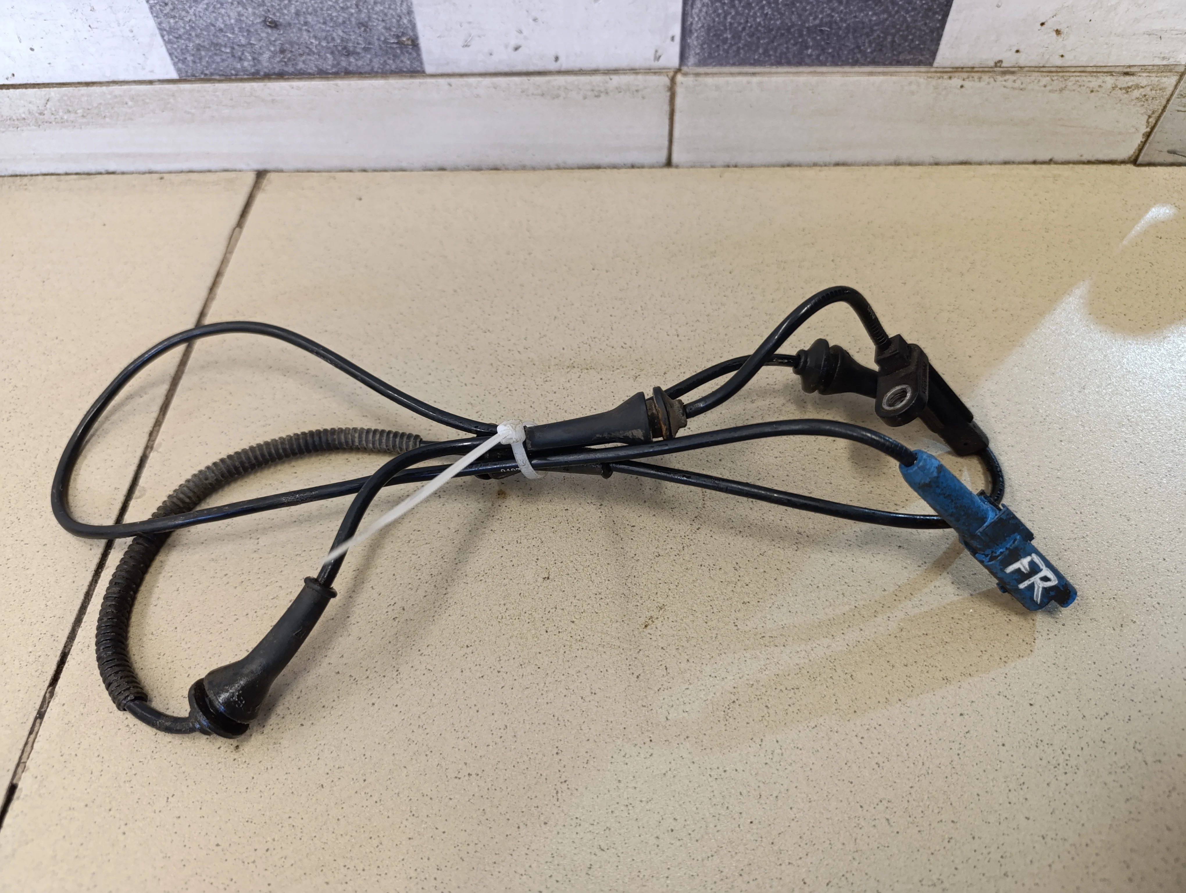 Датчик ABS передний 407 2004-2010