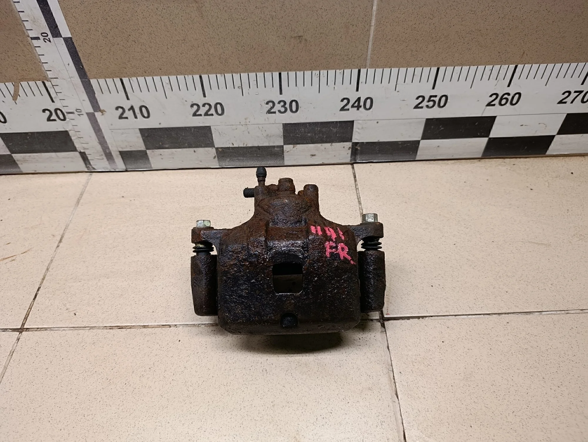 Суппорт передний правый Lancer (CX,CY) 2007>