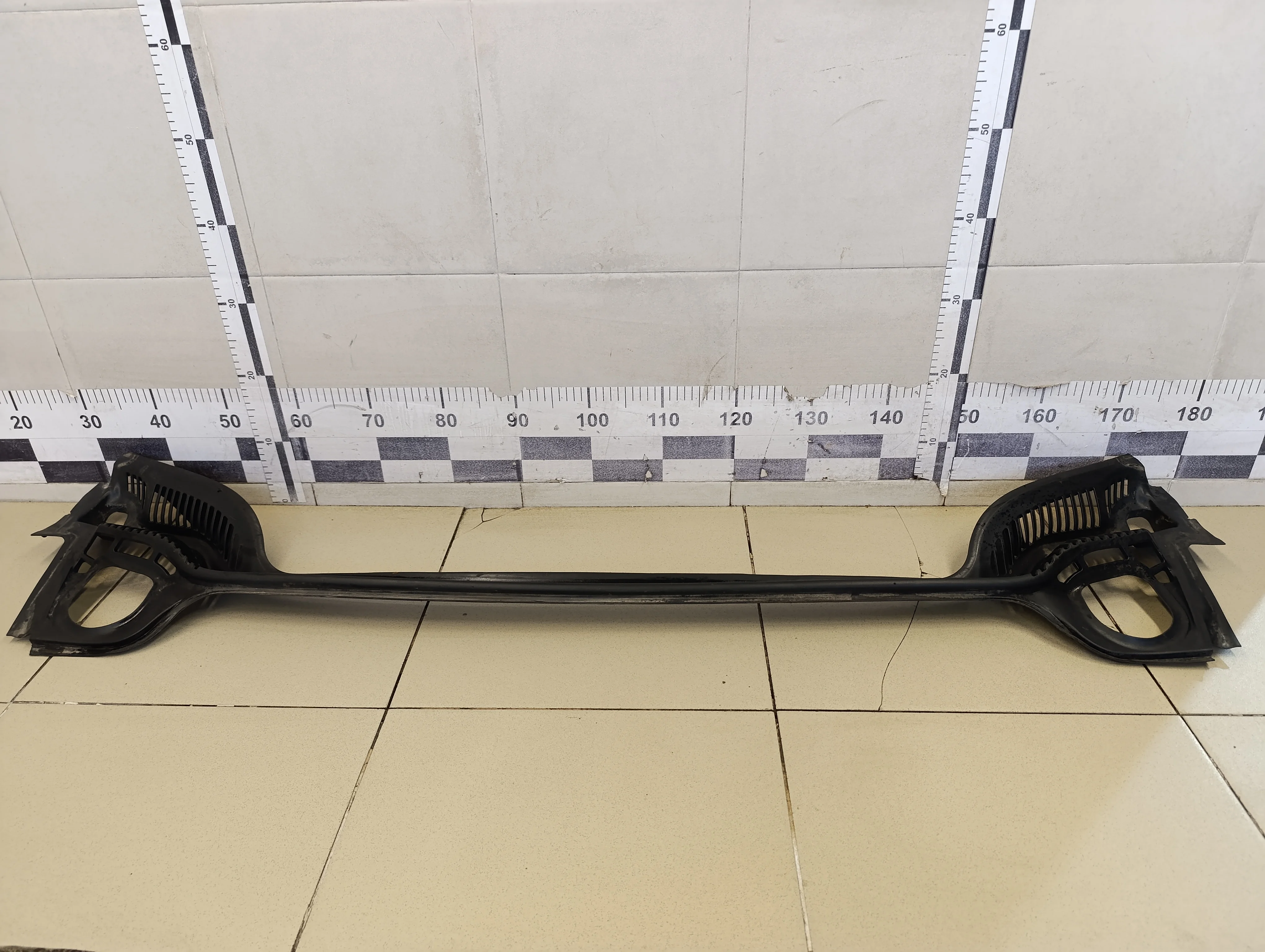 Решетка стеклооч. (планка под лобовое стекло) 407 2004-2010