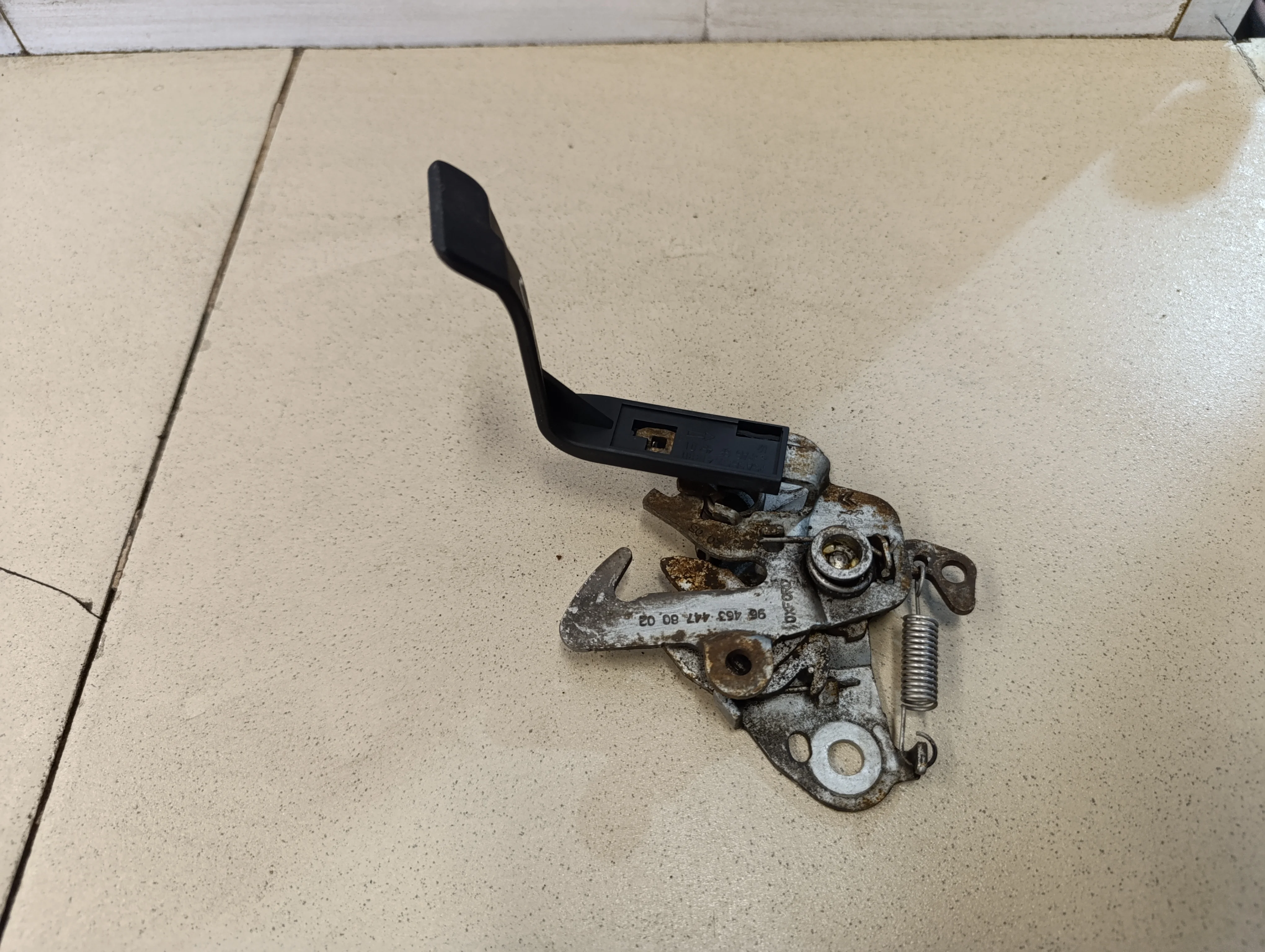 Замок капота 407 2004-2010