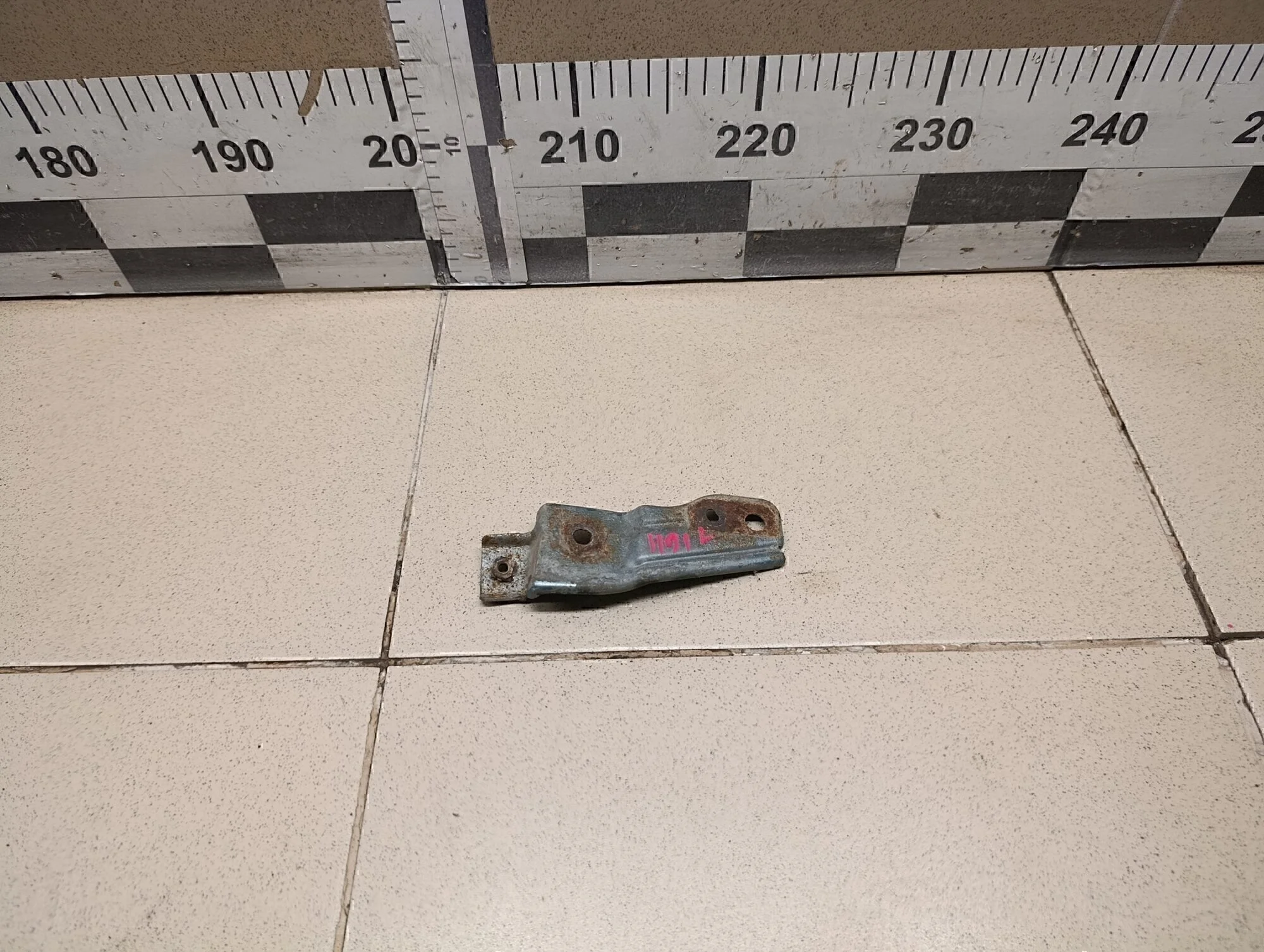 Кронштейн крепления крыла Lancer (CX,CY) 2007>