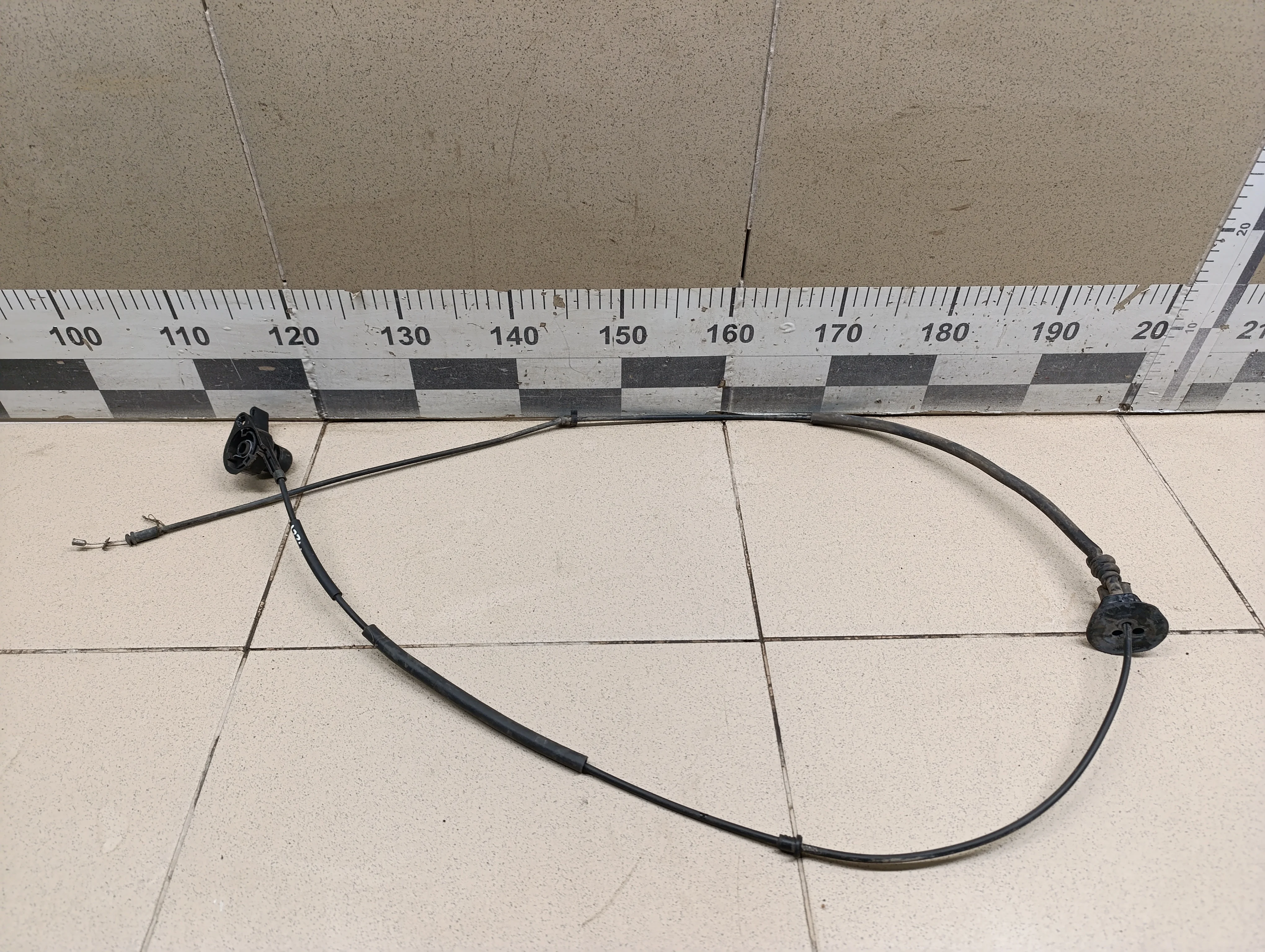 Трос открывания капота Almera (G15) 2013>