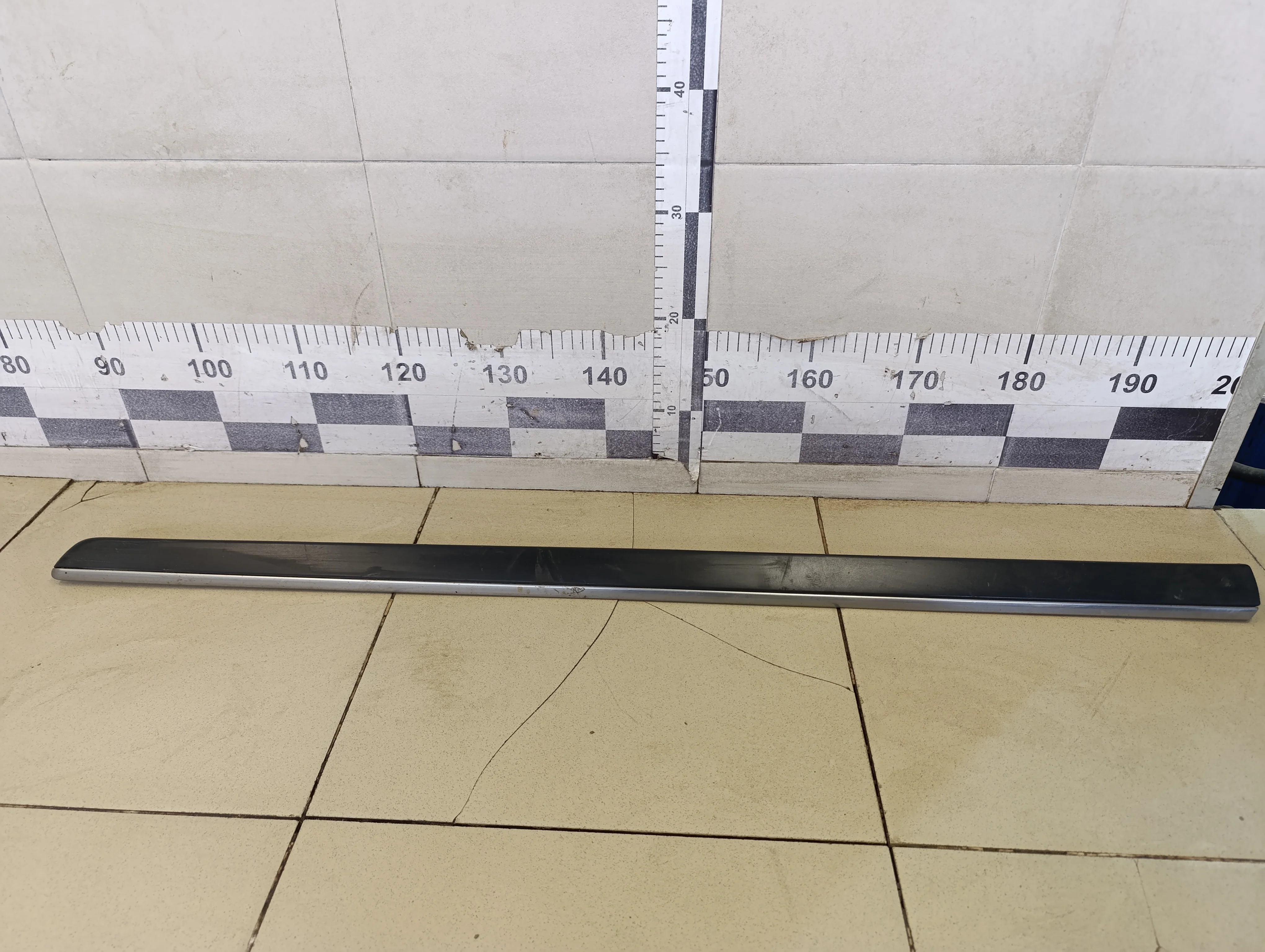 Молдинг передней правой двери 407 2004-2010