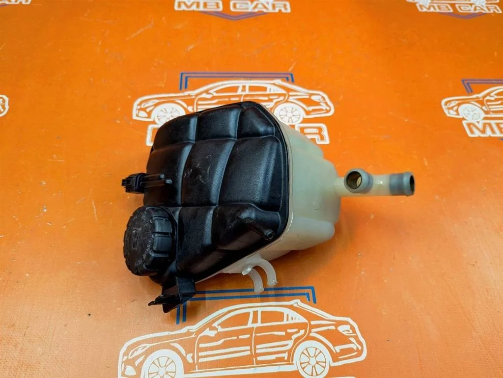 Бачок расширительный Mercedes-Benz