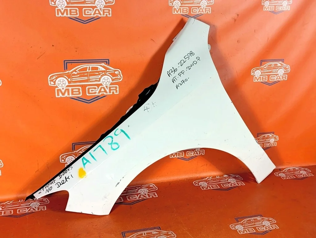Крыло переднее левое Mercedes-Benz