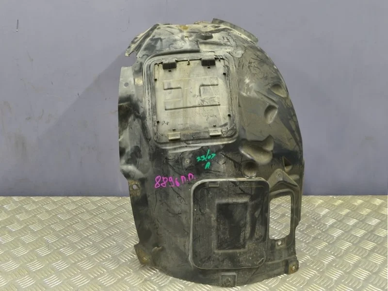 Подкрылок передний правый BMW 3 2012 51717260726 F30 N20B20B, передний