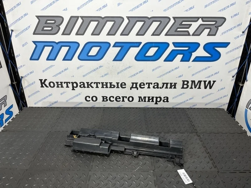 Кронштейн порога BMW 51777256918 F30 N20B20A, правый