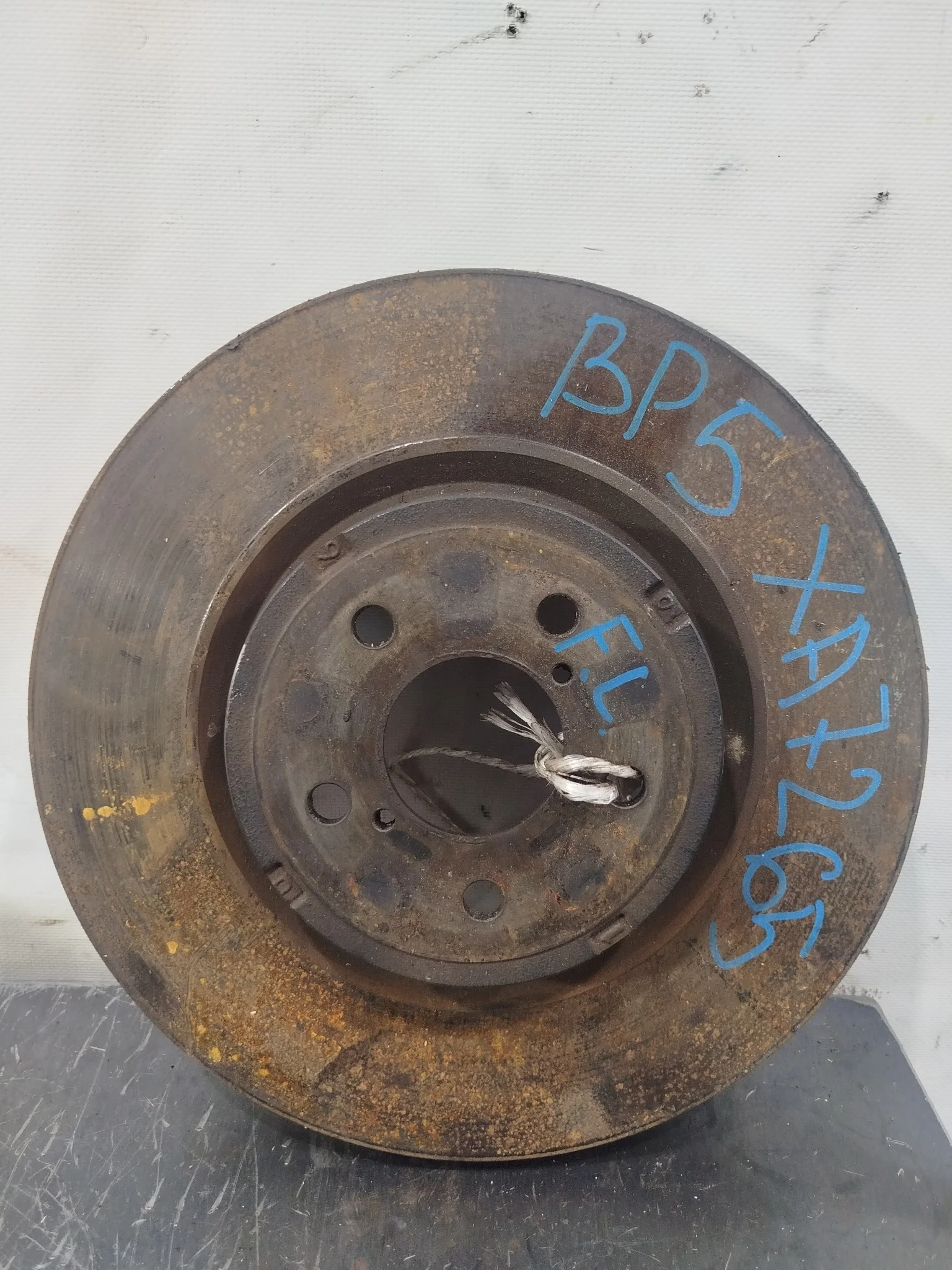 ДИСК ТОРМОЗНОЙ SUBARU ПЕРЕД ПРАВО 26300AG000