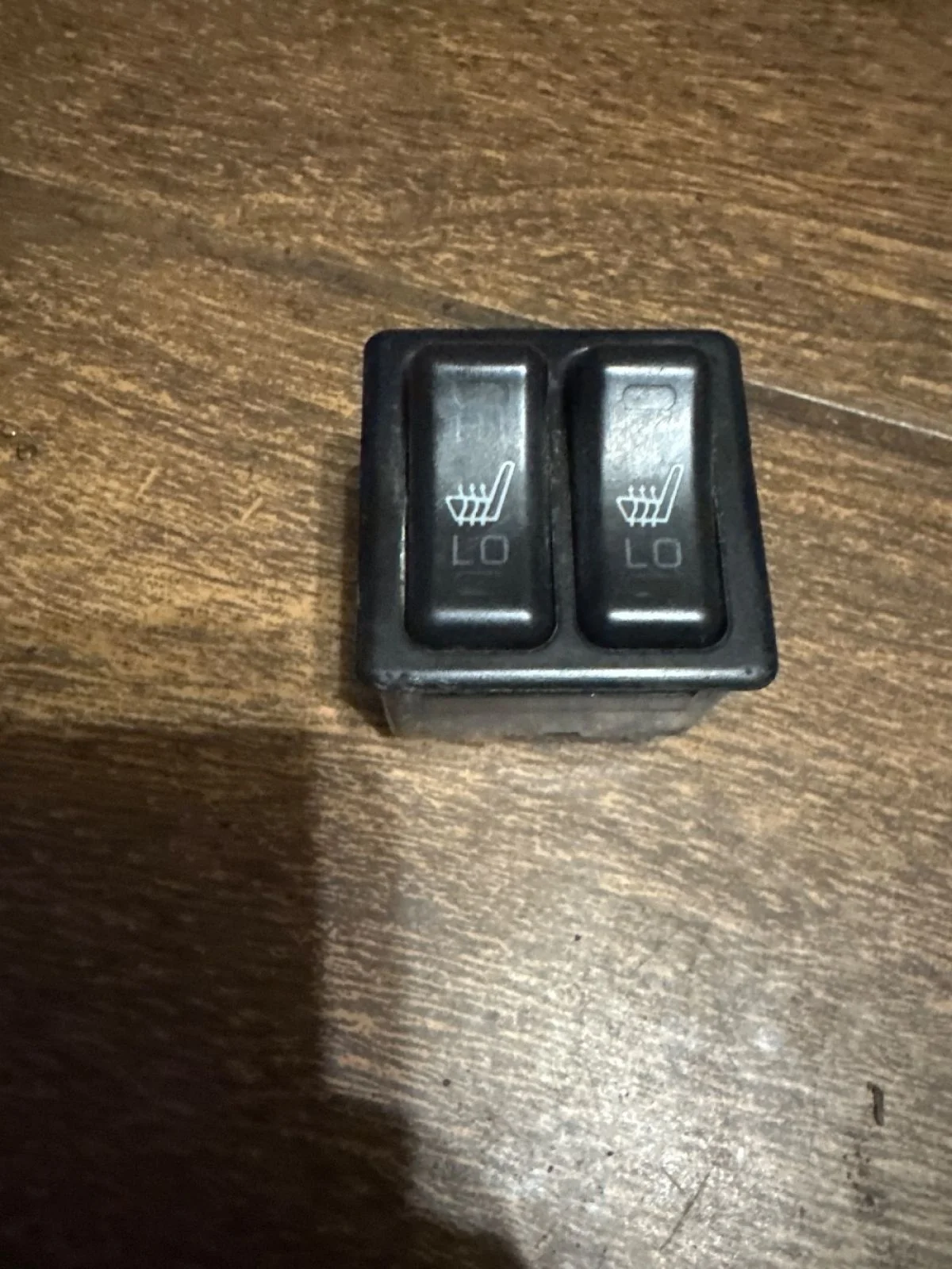 Кнопка обогрева сидений Mitsubishi Lancer IX рестайлинг (2005—2010)