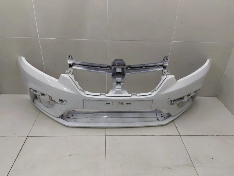Бампер передний Renault Logan 2