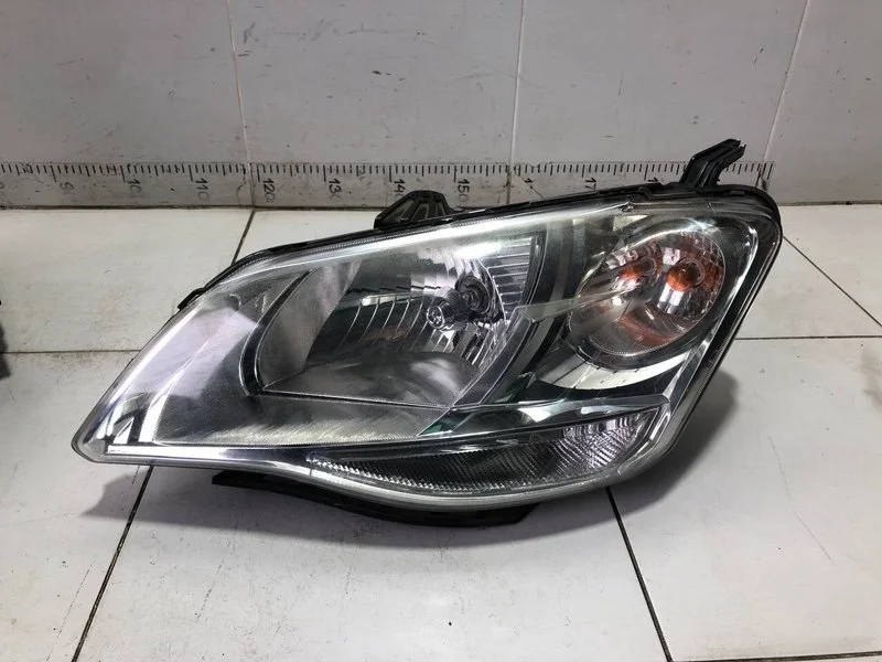 Фара левая SsangYong Actyon 2