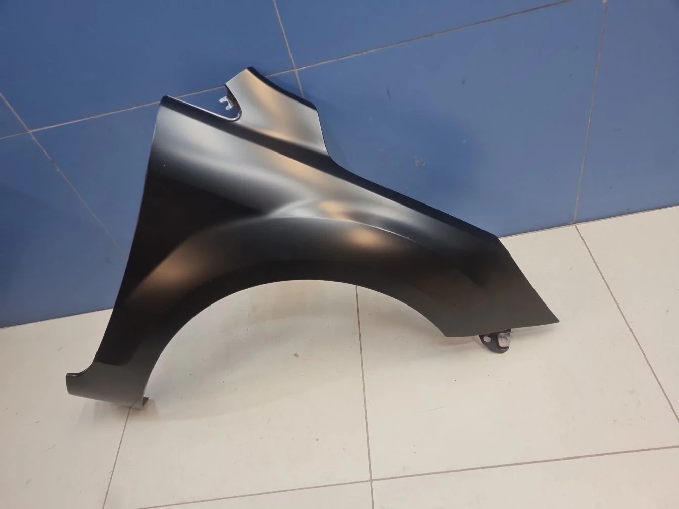 Крыло переднее правое для Ford Focus 2.5 2008-2011