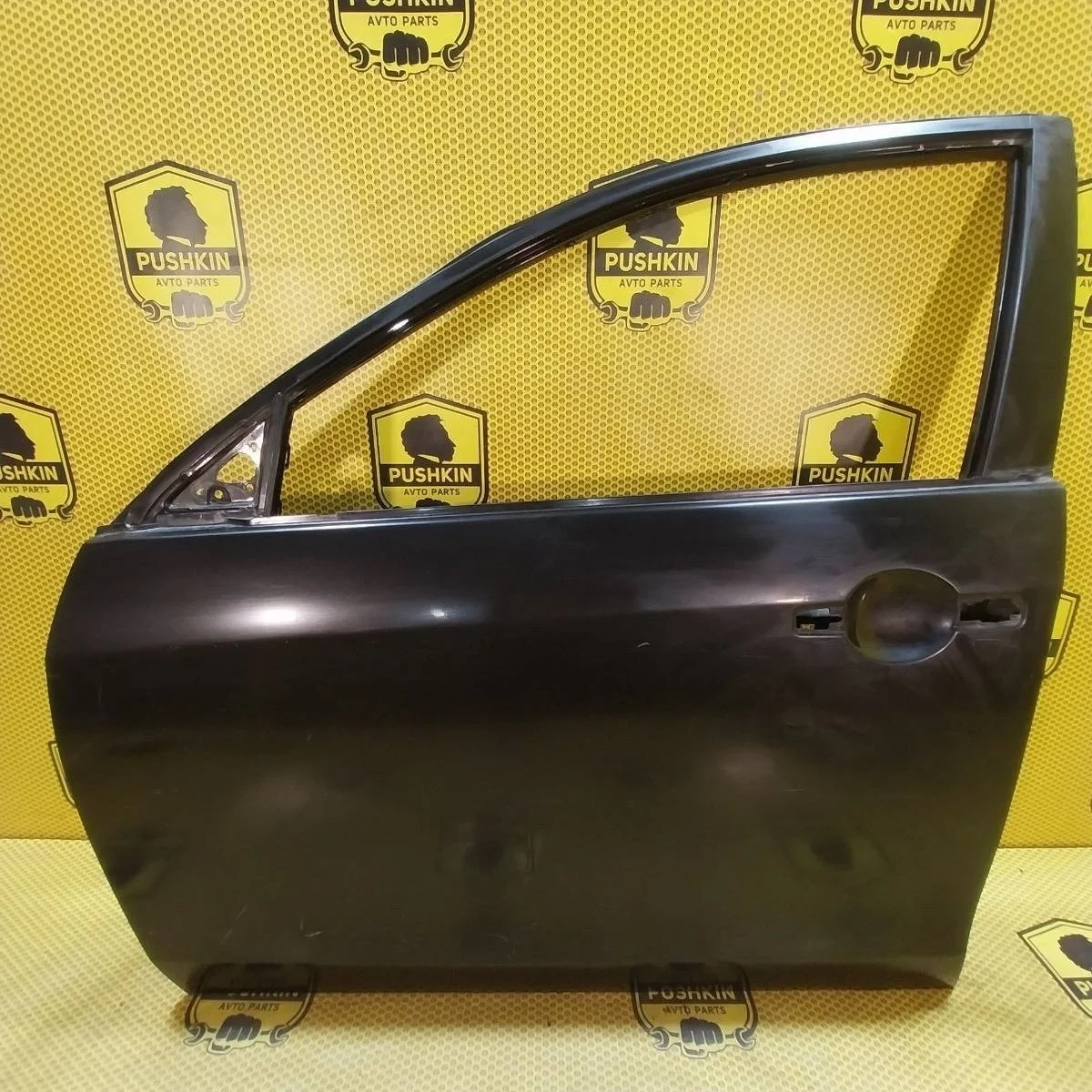 Дверь Nissan Almera G15 2013 801014AA8B G15RA K4M, передняя левая