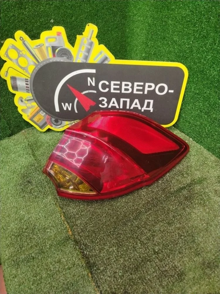 Фонарь наружний Kia Ceed 2015 92402A2000 JD G4FG, правый