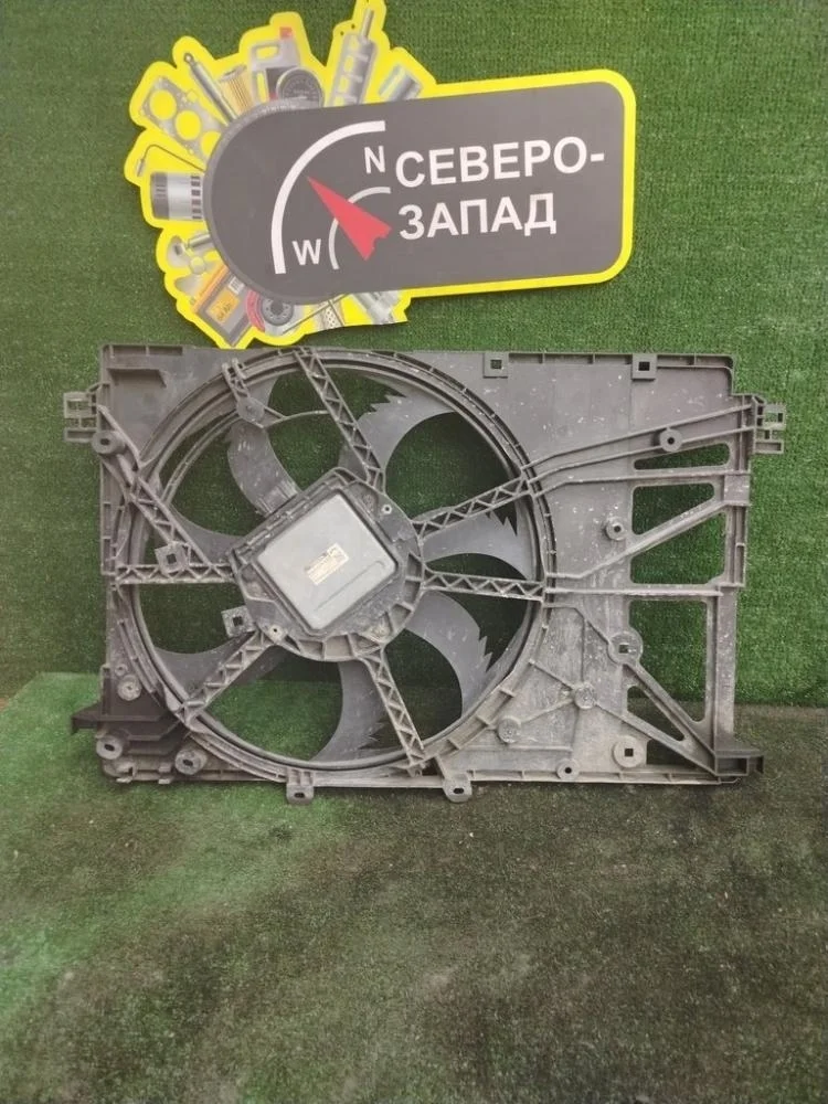 Диффузор радиатора Toyota Camry 2018 1636031500 70 2ARFE