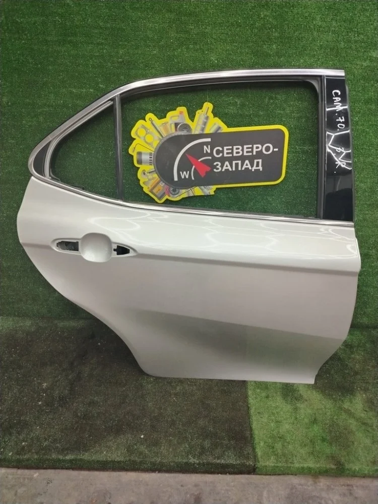 Дверь Toyota Camry 2018 6700333270 70 2ARFE, задняя правая