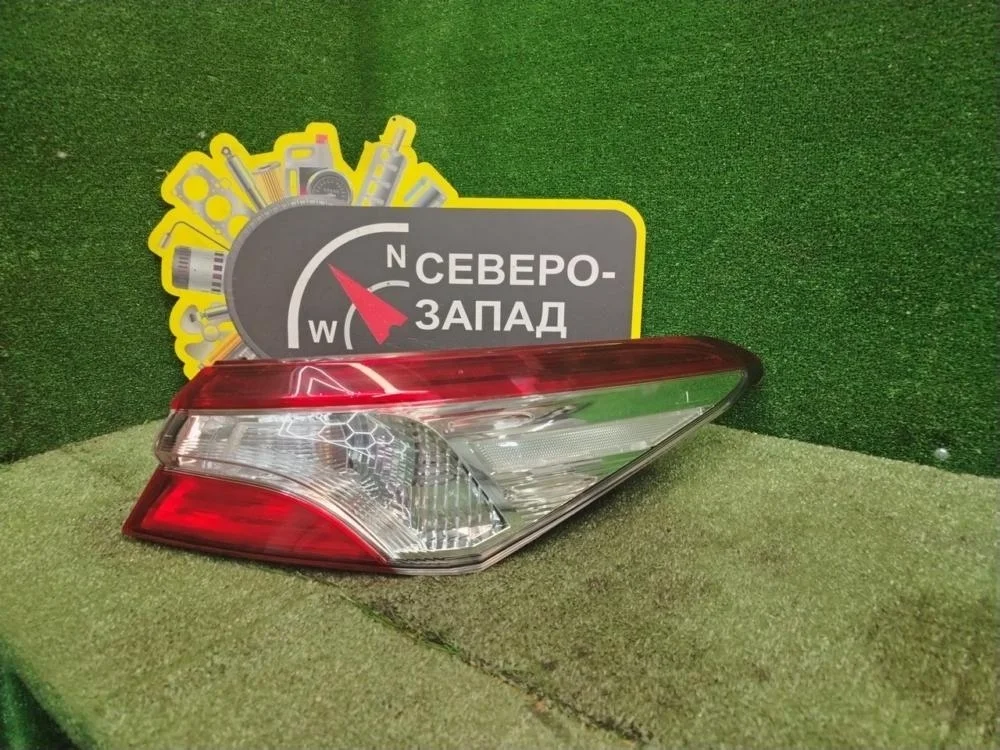 Фонарь наружний Toyota Camry 2018 8155133660 70 2ARFE, правый