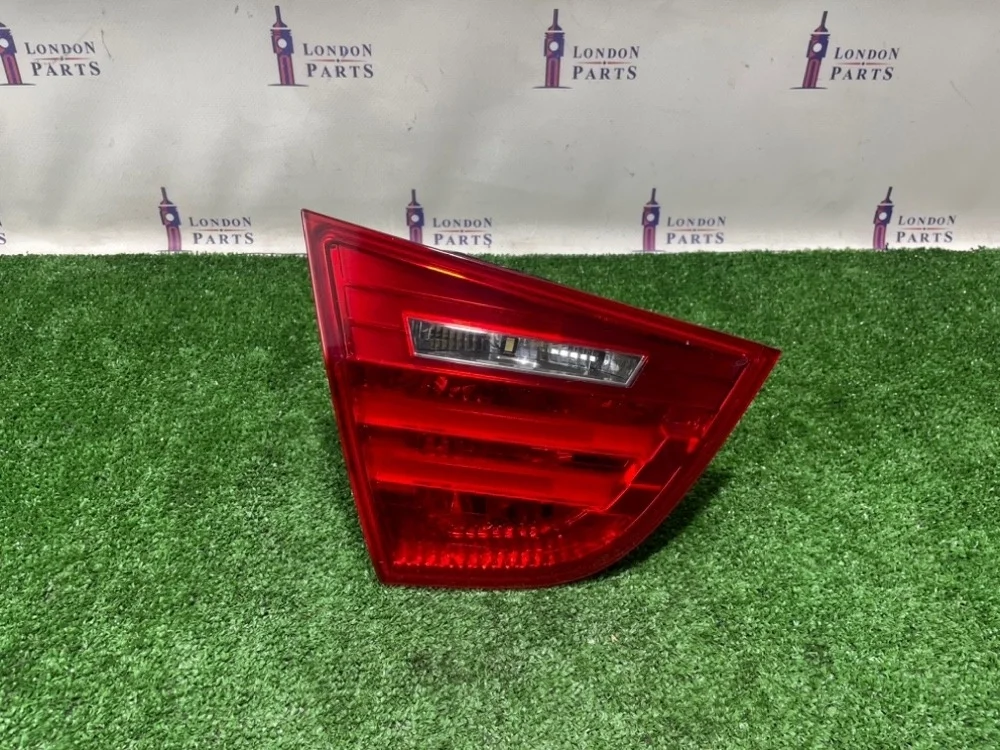 Фонарь в крышку багажника BMW E90