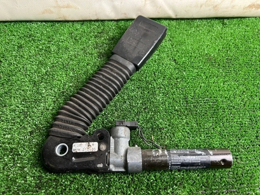 Пиропатрон BMW E46