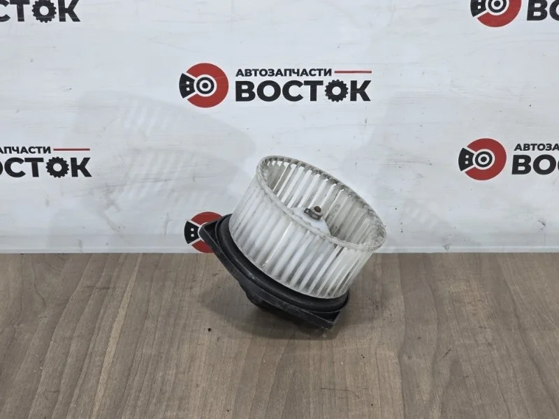 Мотор печки MITSUBISHI LANCER 2007 MR568593 CS3A 4G18