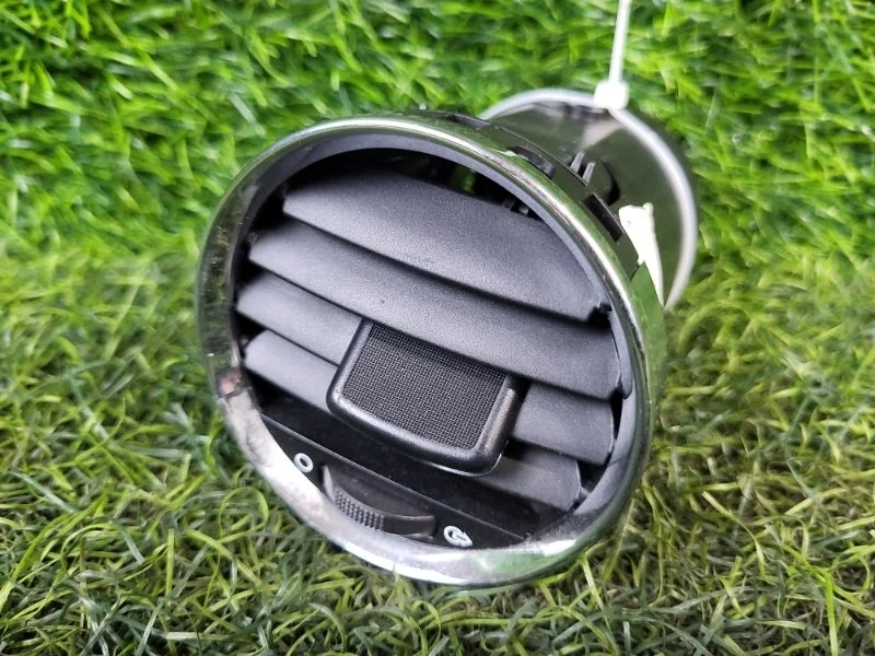 Дефлектор воздушный Peugeot 308 2014 8265CQ T7 EP6CDT, передний