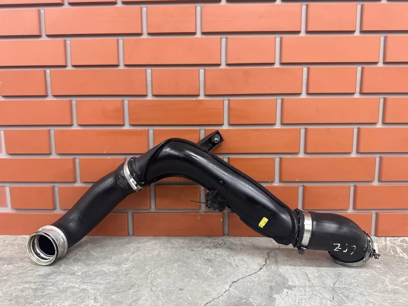 Патрубок интеркулера Volkswagen Tiguan 2014 1K0145770AH NF 2.0 CCZ