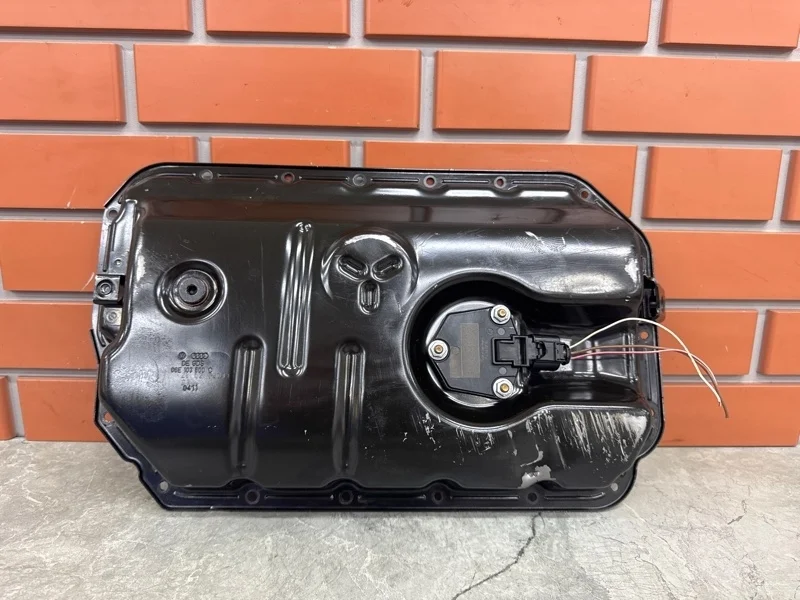 Поддон Audi A6 2012 06E103604K C7 3.0 CGWB