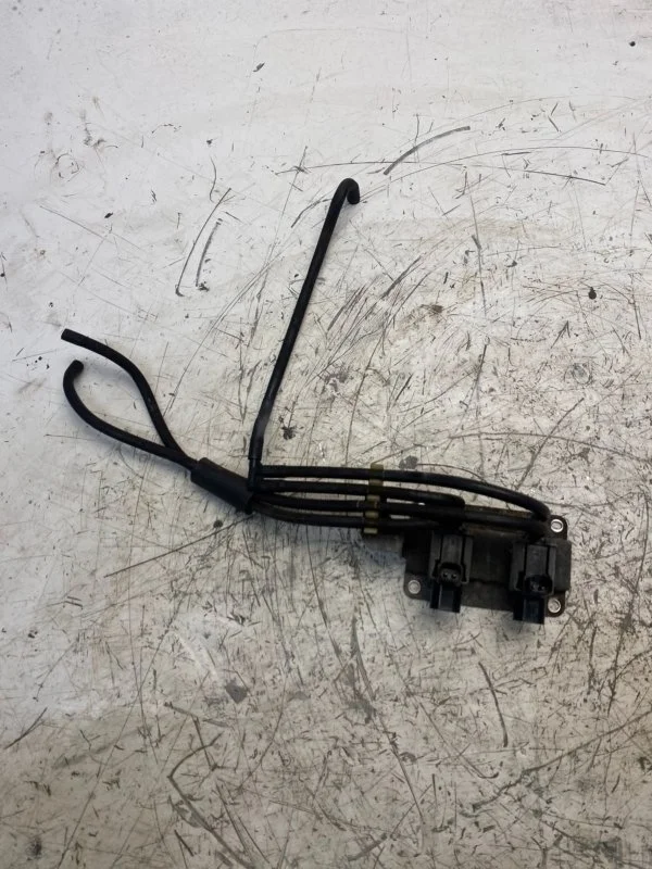 Клапан воздушный Ford Focus 2 5243591 QQDB