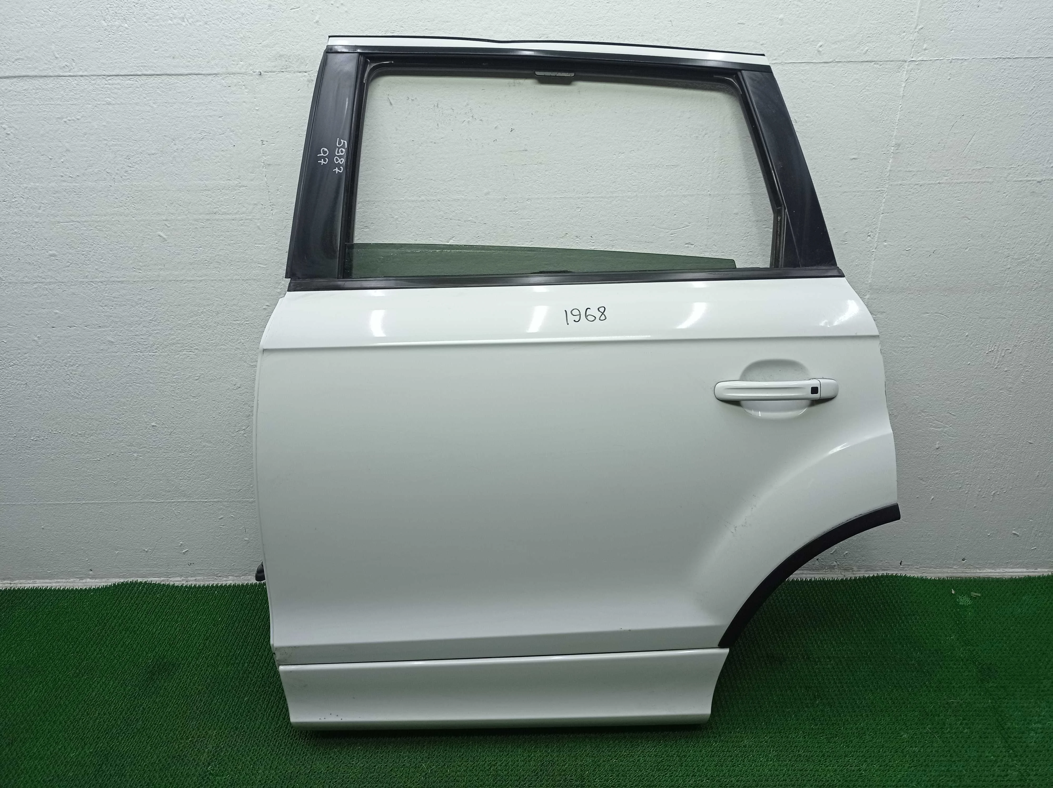 Дверь задняя левая Audi Q7 (4LB) рестайлинг 2009 - 2015 дизель 3.0 Автомат