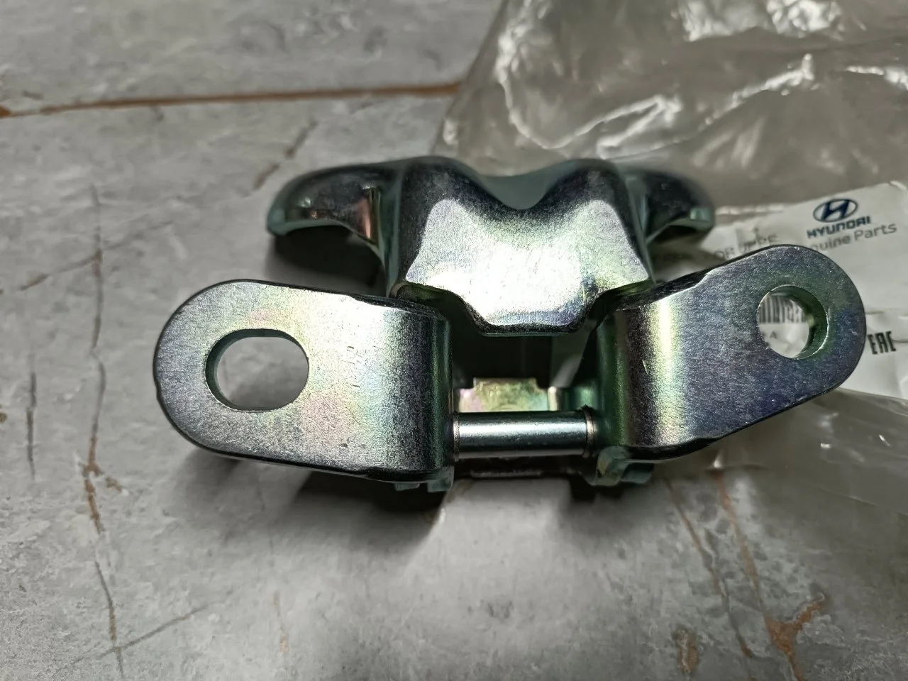 Петля двери Kia Sportage 2018 79420D8000, задняя правая