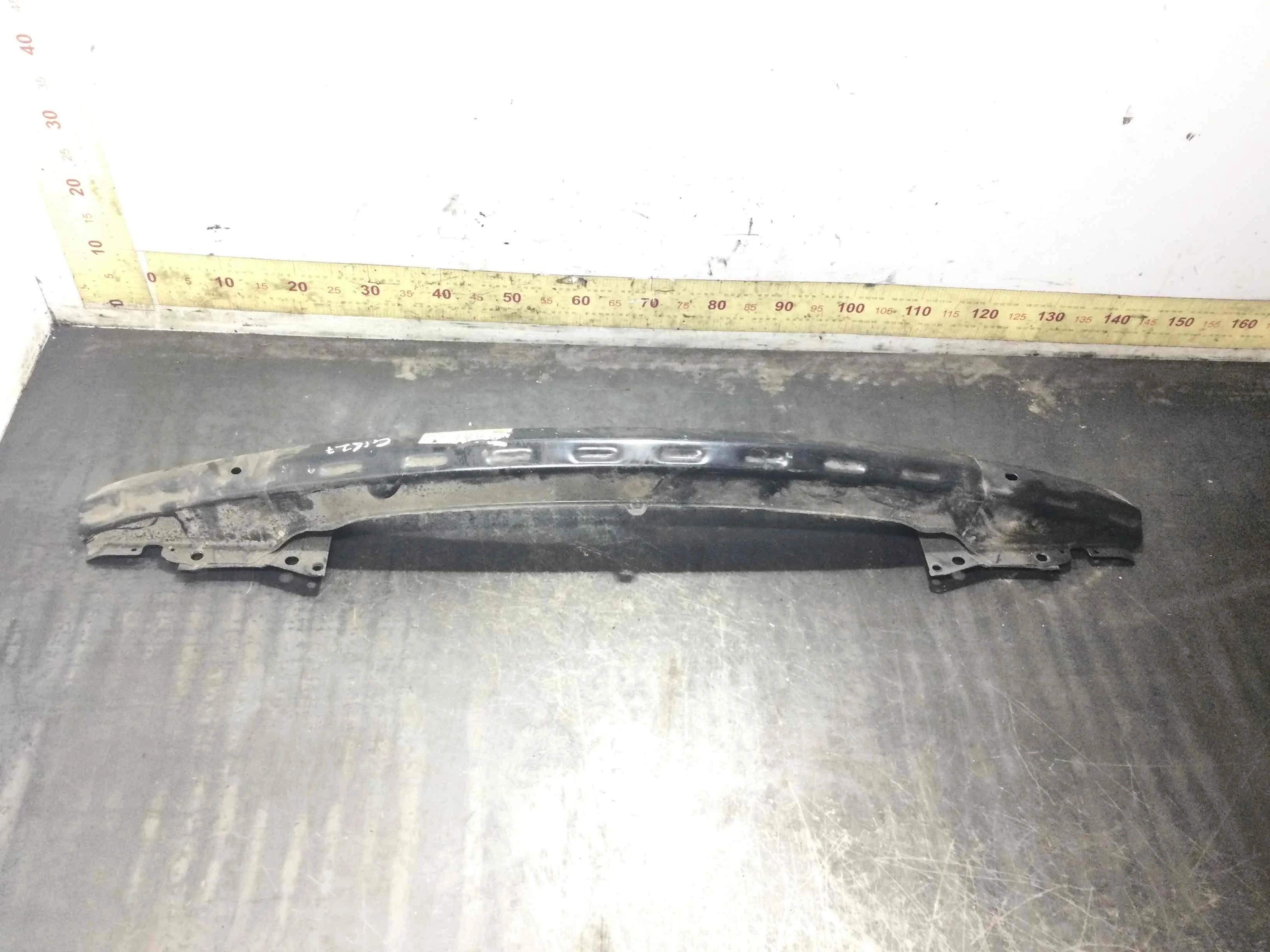 Усилитель бампера переднего Volkswagen Golf 4 поколение (1997-2004) бензин 1.6 i Автомат Х/б