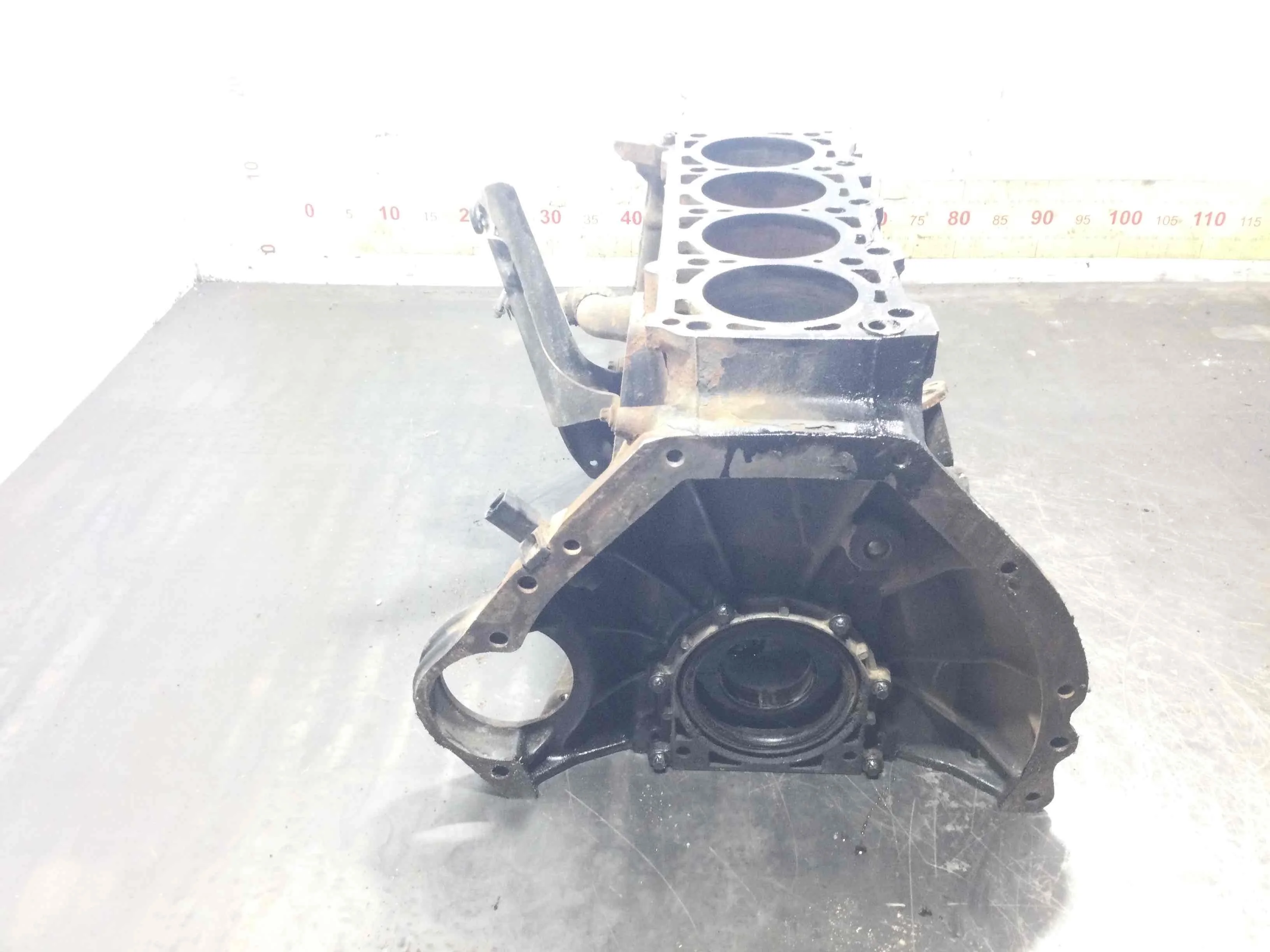 Блок цилиндров Mercedes Sprinter Sprinter I (w901,w902,w903,w904) 1995 - 2006 дизель 2.2 CDI  Фургон