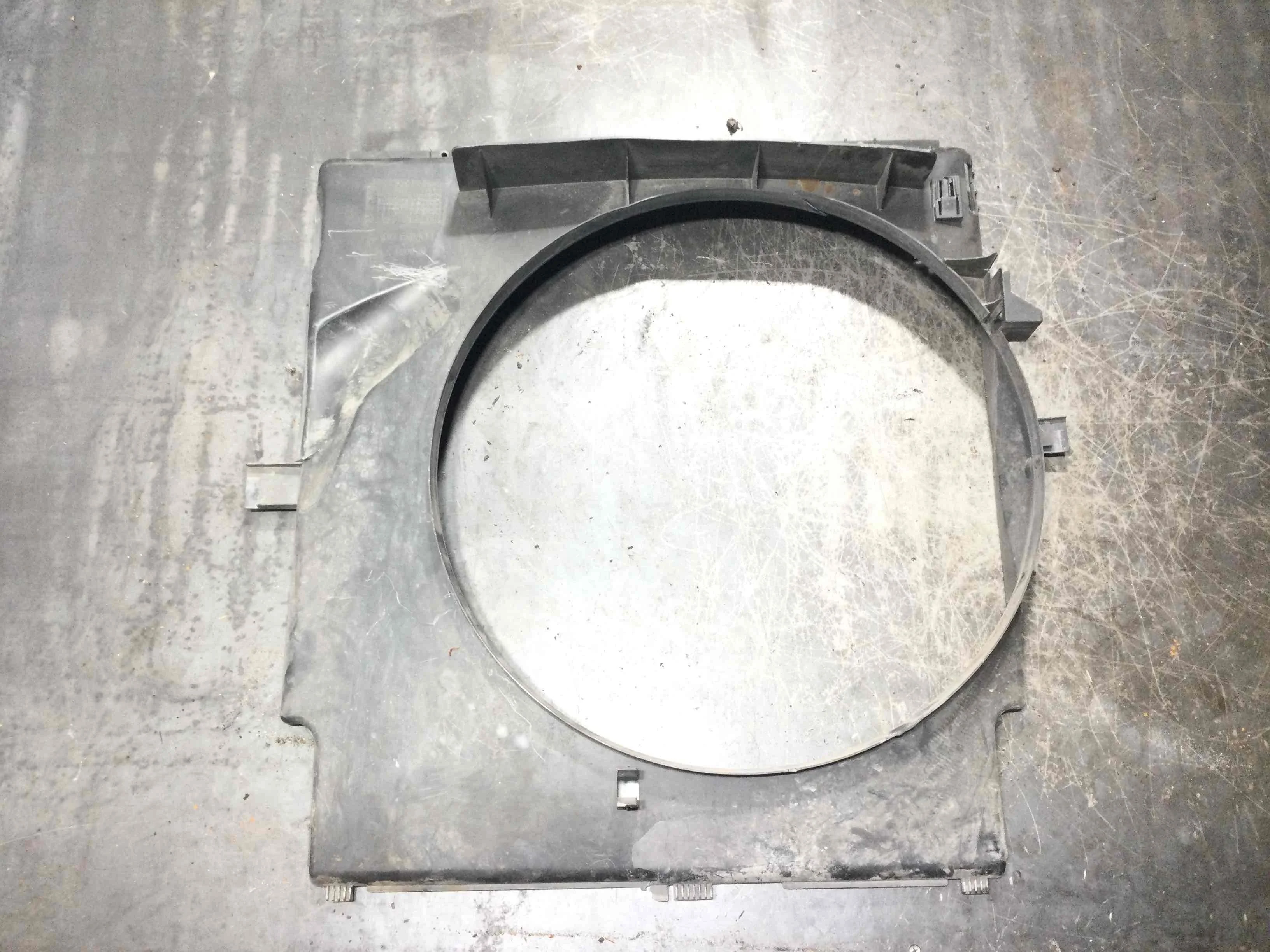 Диффузор вентилятора Land Rover Range Rover 3 поколение (2002-2005) бензин 4.4