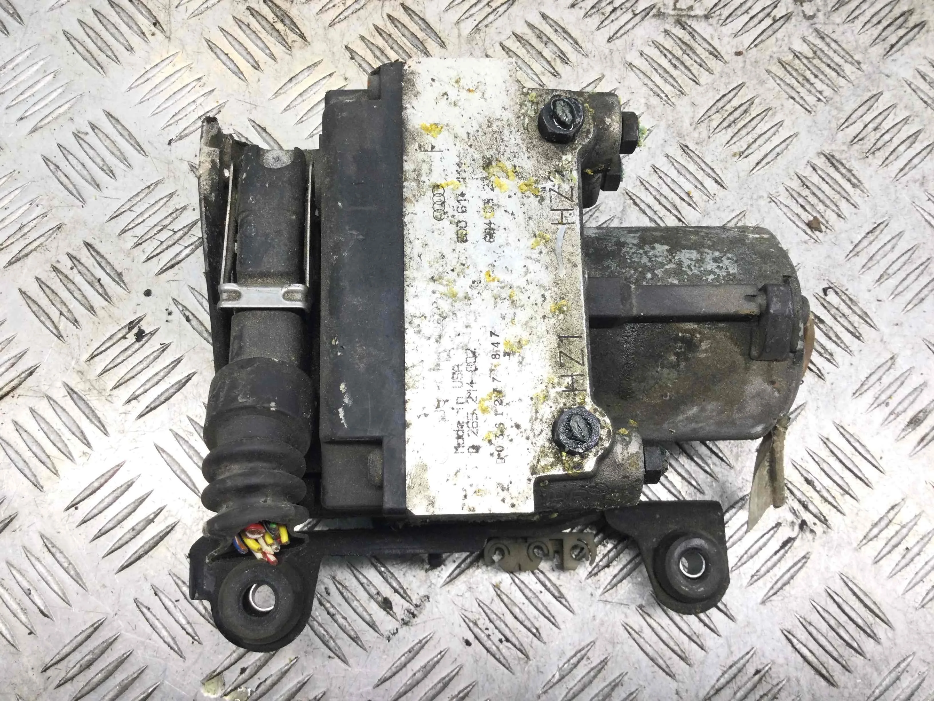 Блок ABS Audi A4 B5 (1994-1999) бензин 1.6 i Механика Х/б